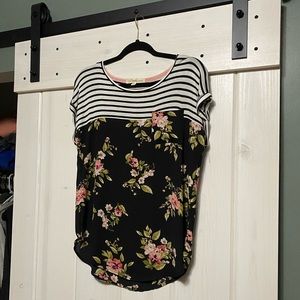 NWOT Rewind (Kohls) Floral Tee